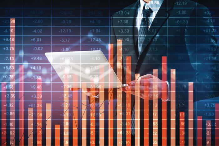 Image for the "Benefit 3" on the GOL-IT homepage containing skyscraper photographed from the bottom. The image over it has multiple circles and thin white lines graphics.